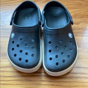 Crocs boys size 4